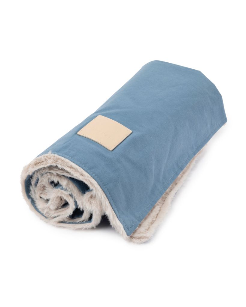 FuzzYard Life Reversible Blanket - French Blue